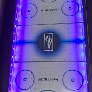 a led light hokey table